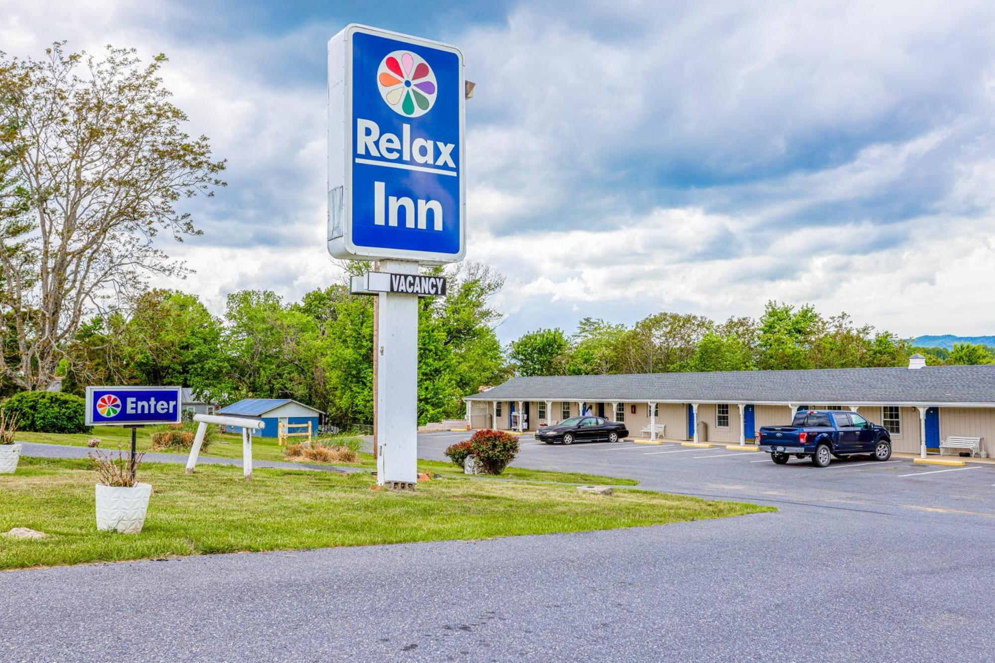 Relax Inn By Oyo Natural Bridge I-81 Exterior foto